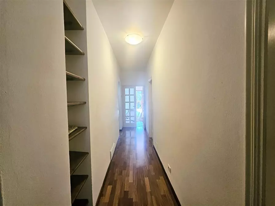 Immagine 20 di Casa bifamiliare in vendita  a Massa