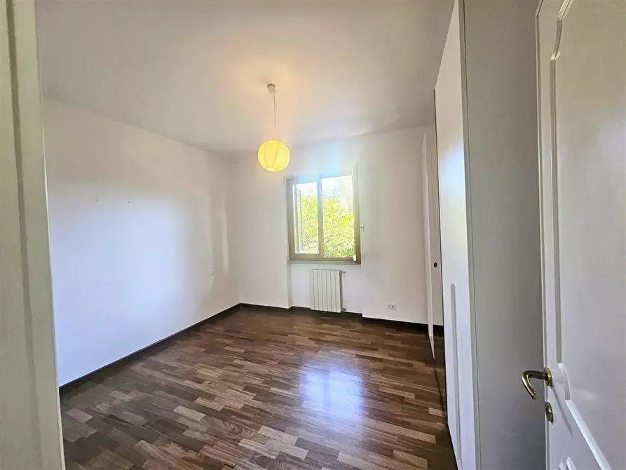 Immagine 13 di Casa bifamiliare in vendita  a Massa