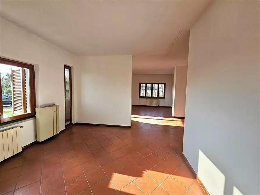 Immagine 4 di Casa bifamiliare in vendita  a Massa