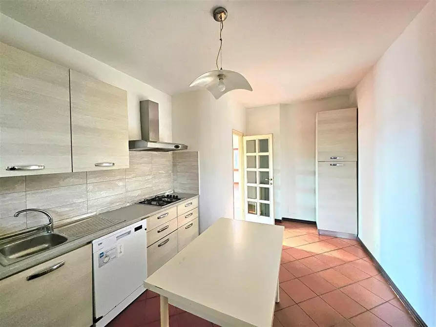 Immagine 8 di Casa bifamiliare in vendita  a Massa