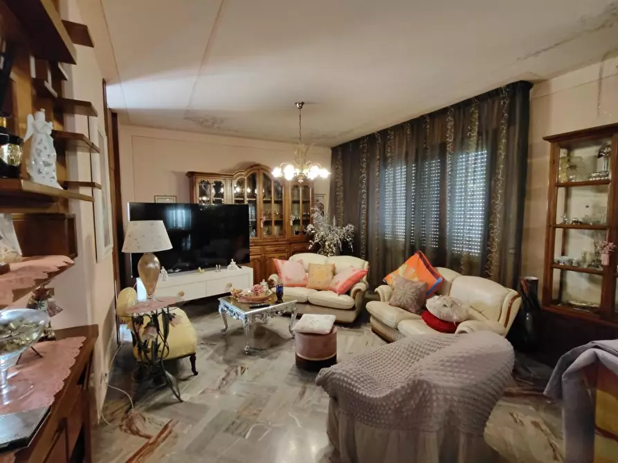 Immagine 1 di Appartamento in vendita  a Cascina