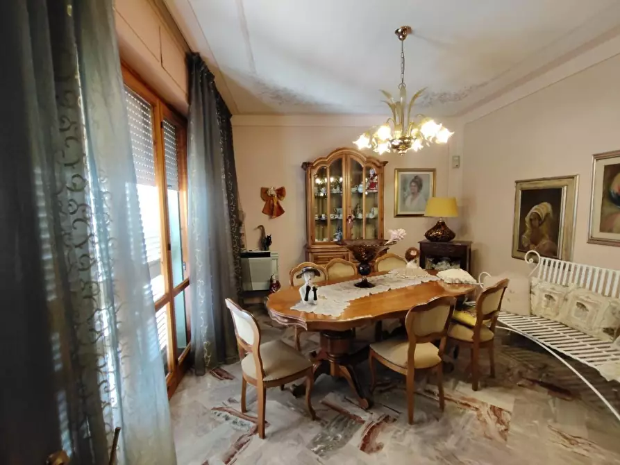 Immagine 2 di Appartamento in vendita  a Cascina