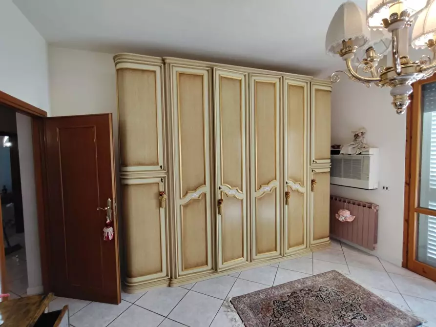 Immagine 15 di Appartamento in vendita  a Cascina