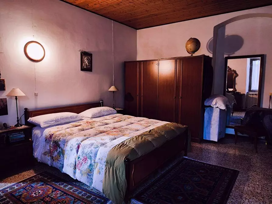 Immagine 16 di Casa semindipendente in vendita  a Carrara