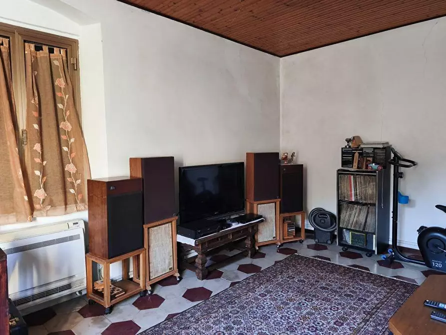 Immagine 15 di Casa semindipendente in vendita  a Carrara