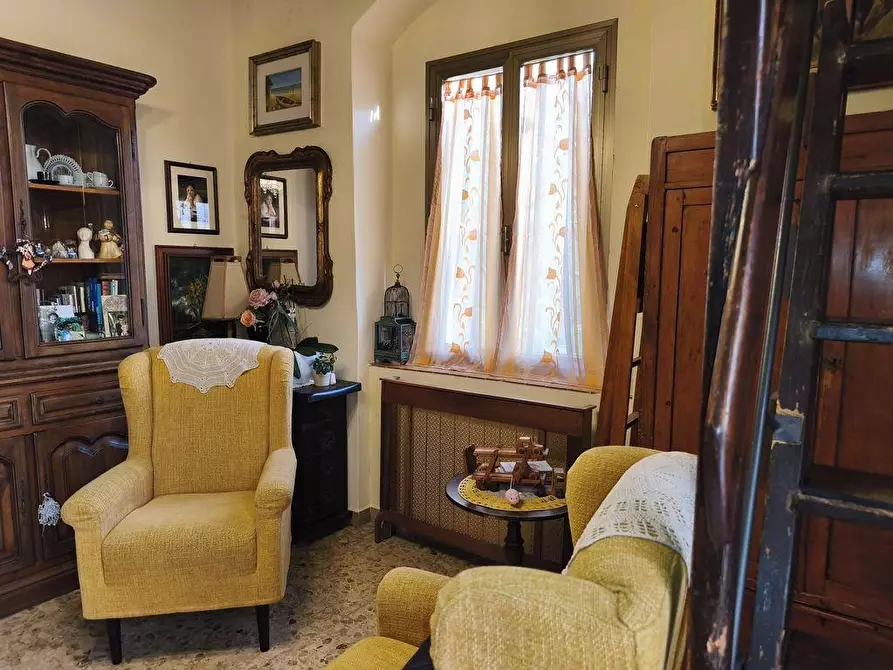 Immagine 7 di Casa semindipendente in vendita  a Carrara