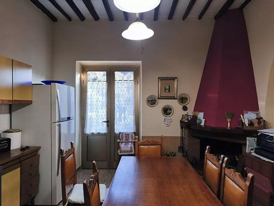 Immagine 12 di Casa semindipendente in vendita  a Carrara
