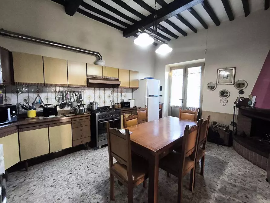 Immagine 8 di Casa semindipendente in vendita  a Carrara