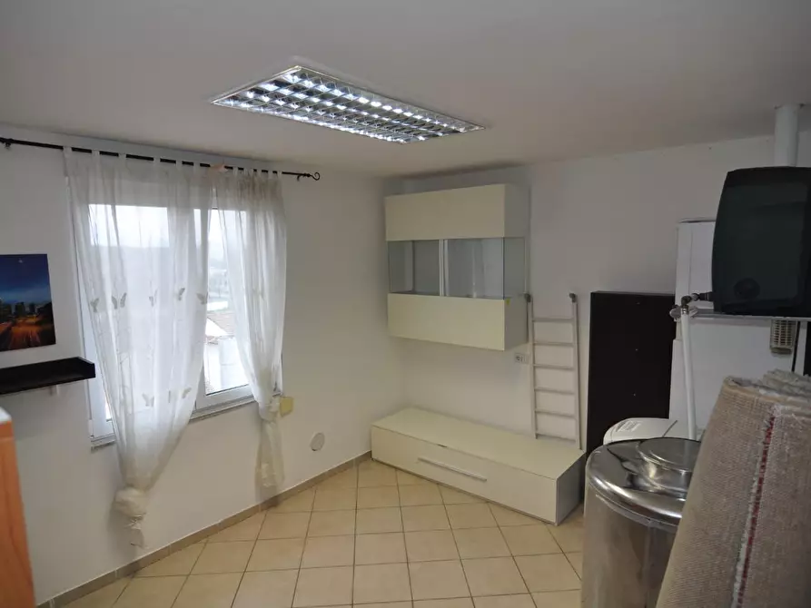 Immagine 14 di Appartamento in vendita  a Santa Croce Sull'arno