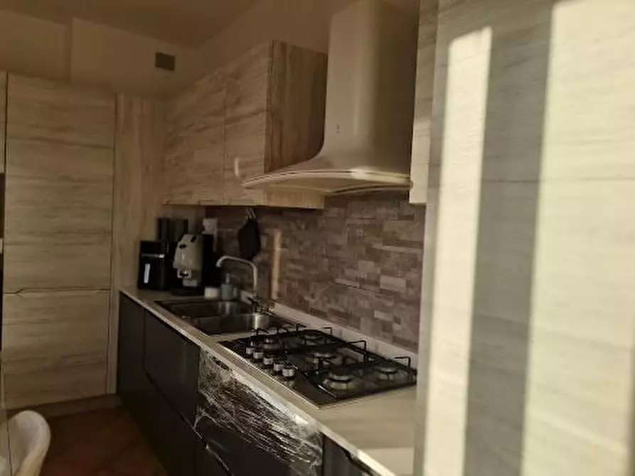 Immagine 6 di Appartamento in vendita  a Massa