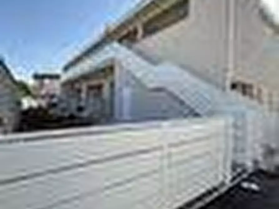 Immagine 15 di Appartamento in vendita  a Campiglia Marittima