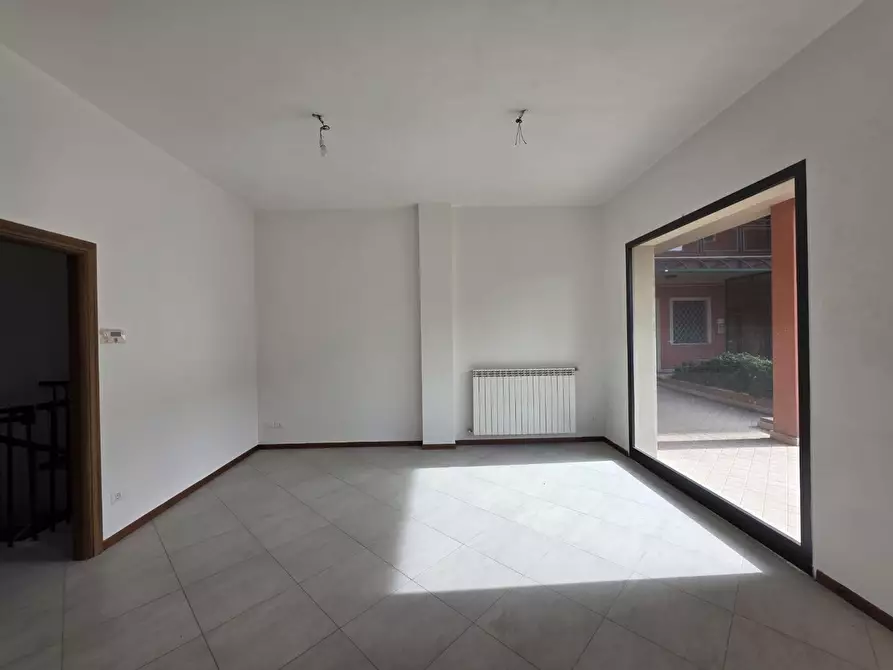 Immagine 5 di Appartamento in vendita  a Pietrasanta