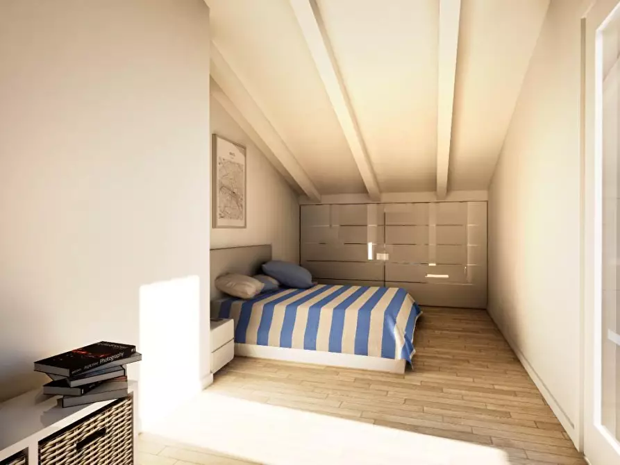 Immagine 17 di Casa trifamiliare in vendita  a Camaiore