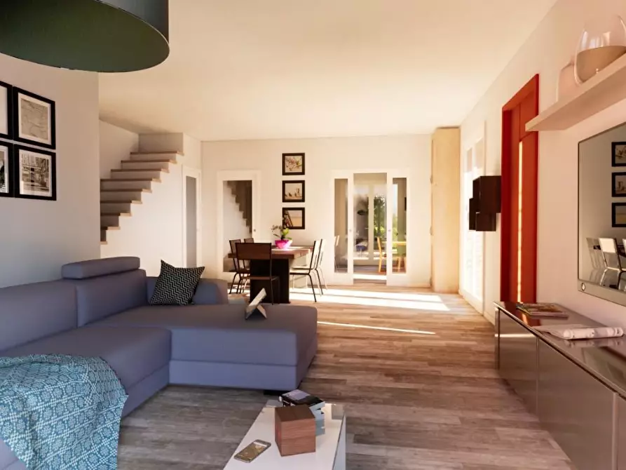 Immagine 21 di Casa trifamiliare in vendita  a Camaiore