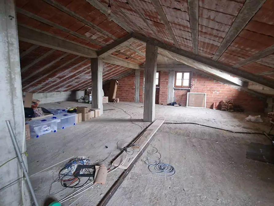 Immagine 6 di Casa bifamiliare in vendita  a Sarzana