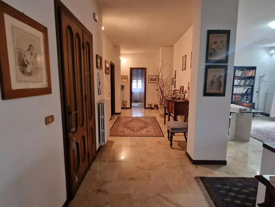 Immagine 30 di Casa bifamiliare in vendita  a Sarzana