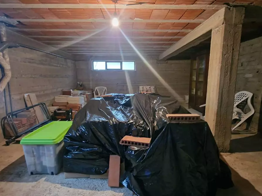 Immagine 13 di Casa bifamiliare in vendita  a Sarzana