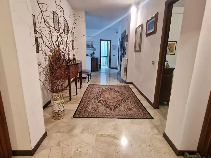 Immagine 8 di Casa bifamiliare in vendita  a Sarzana