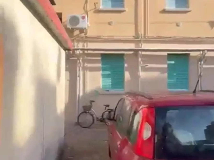 Immagine 23 di Appartamento in vendita  a Pisa