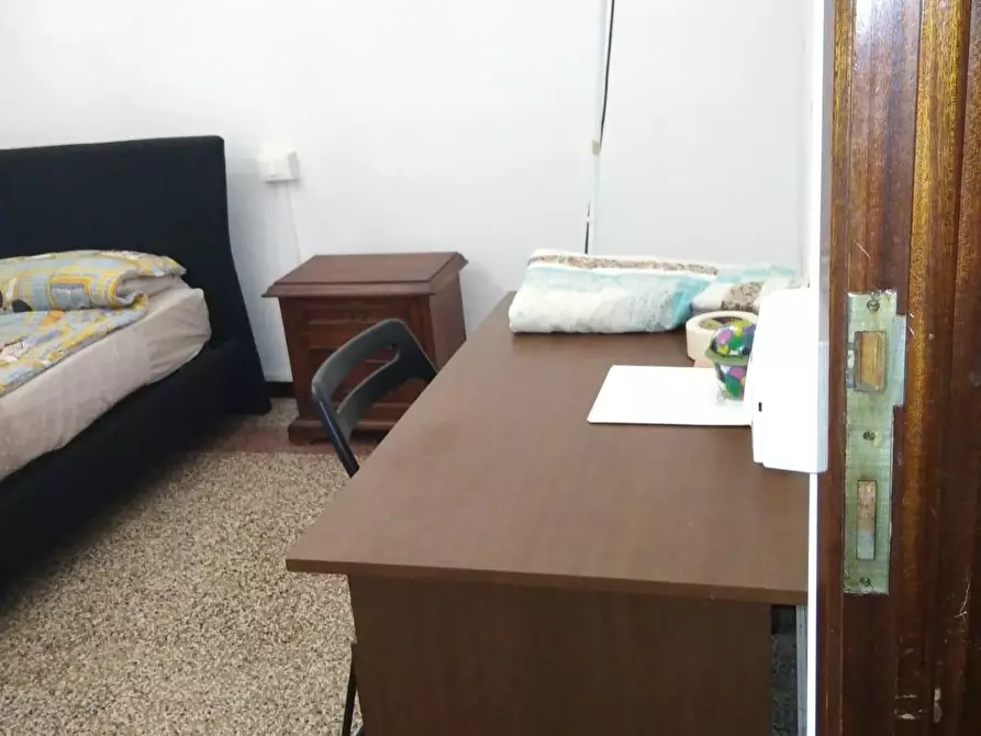 Immagine 11 di Appartamento in vendita  a Pisa