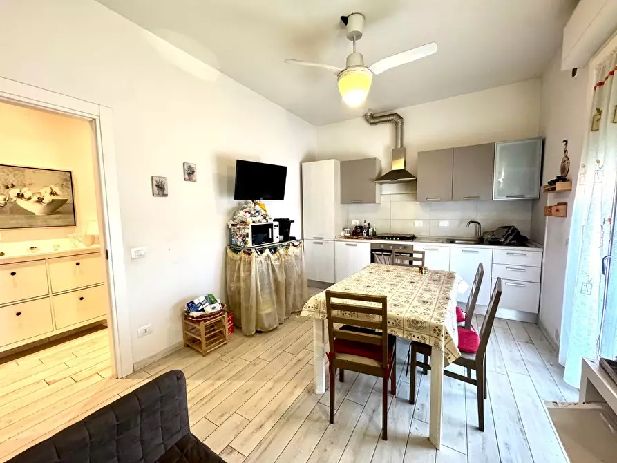 Immagine 9 di Appartamento in vendita  a Empoli