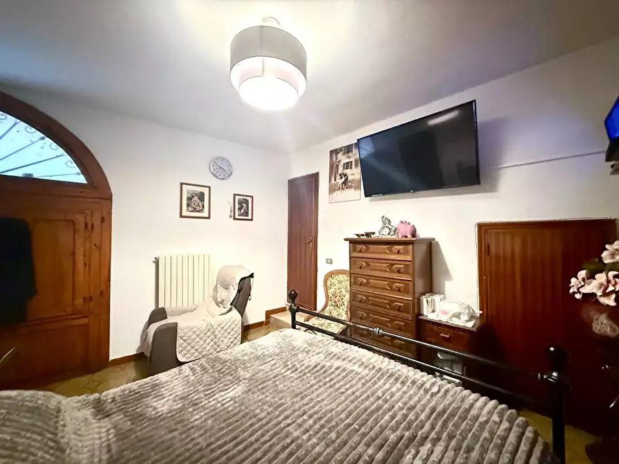 Immagine 12 di Appartamento in vendita  a Vicopisano