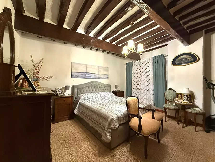 Immagine 21 di Appartamento in vendita  a Vicopisano