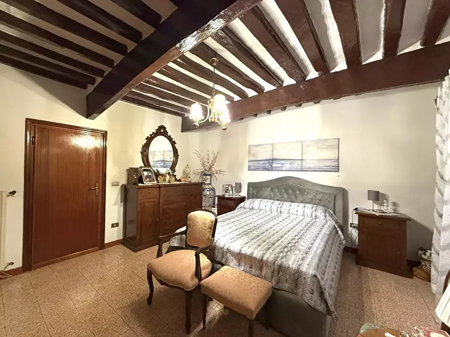 Immagine 23 di Appartamento in vendita  a Vicopisano