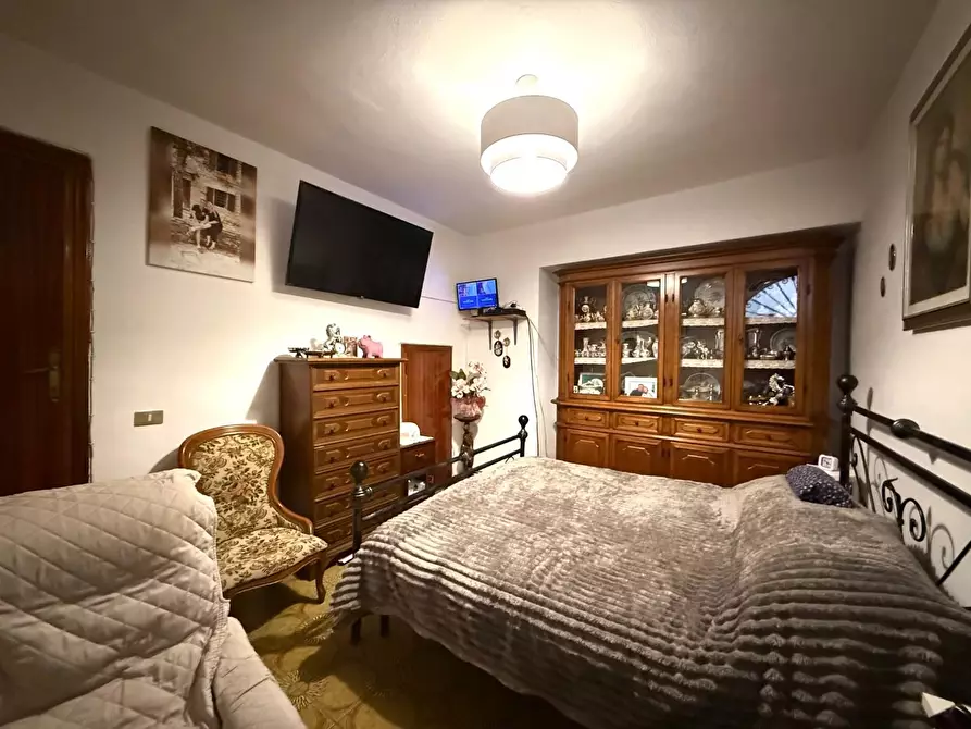 Immagine 11 di Appartamento in vendita  a Vicopisano