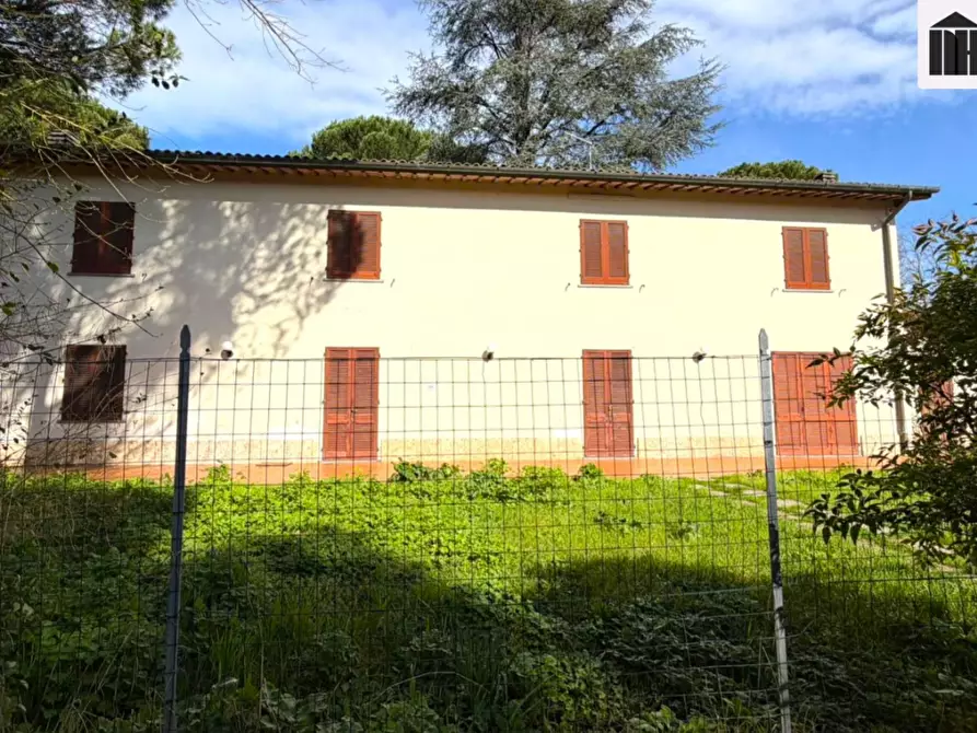 Immagine 2 di Casa indipendente in vendita  a Fucecchio