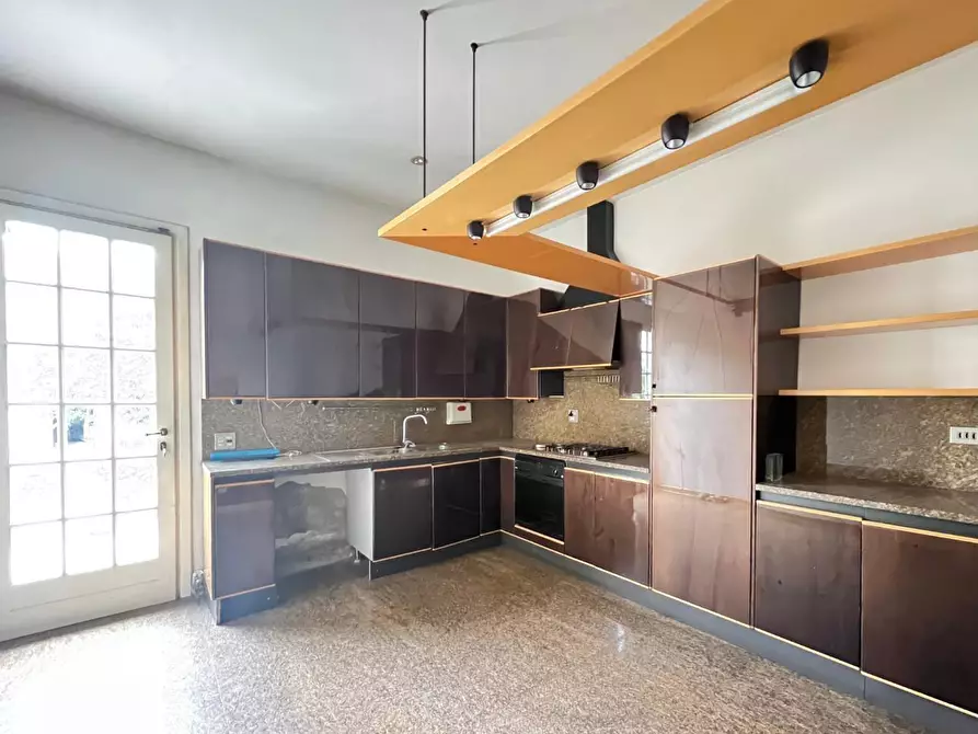 Immagine 5 di Villa in vendita  a Empoli