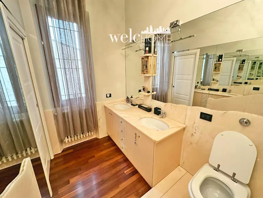 Immagine 37 di Terratetto in vendita  a Campi Bisenzio