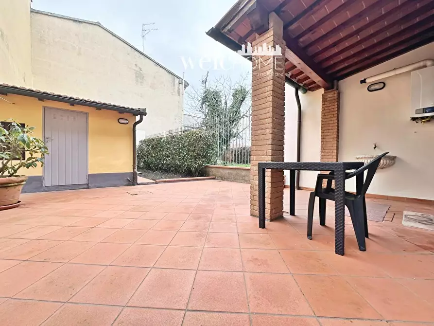 Immagine 25 di Terratetto in vendita  a Campi Bisenzio