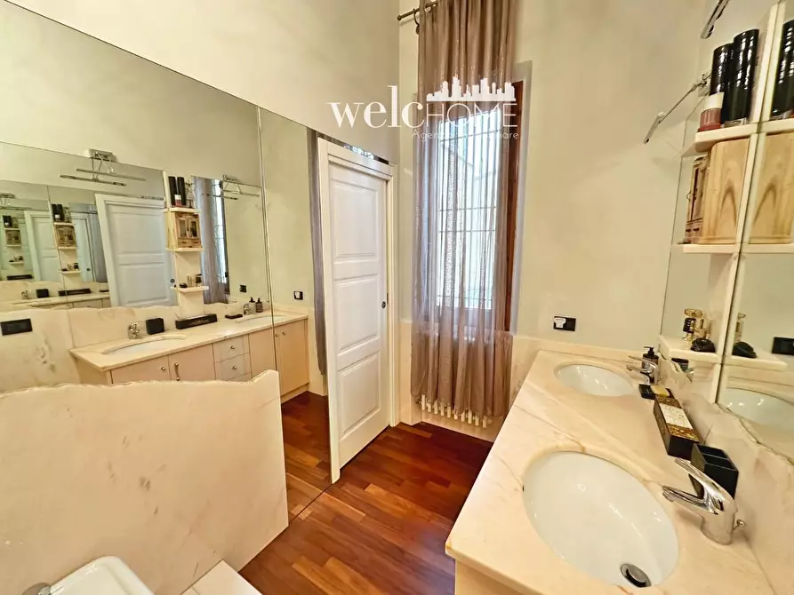 Immagine 16 di Terratetto in vendita  a Campi Bisenzio