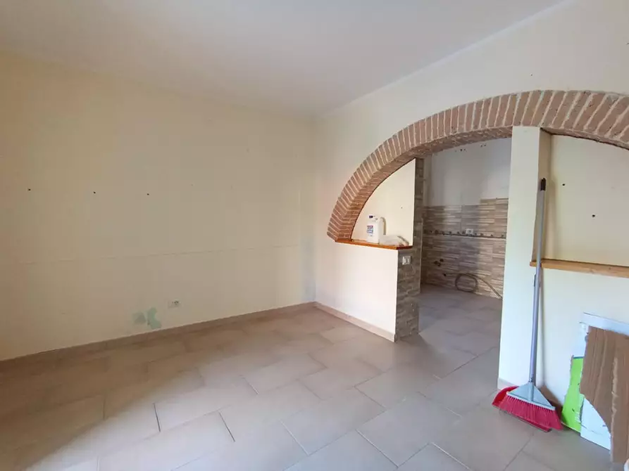 Immagine 12 di Terratetto in vendita  a Cascina