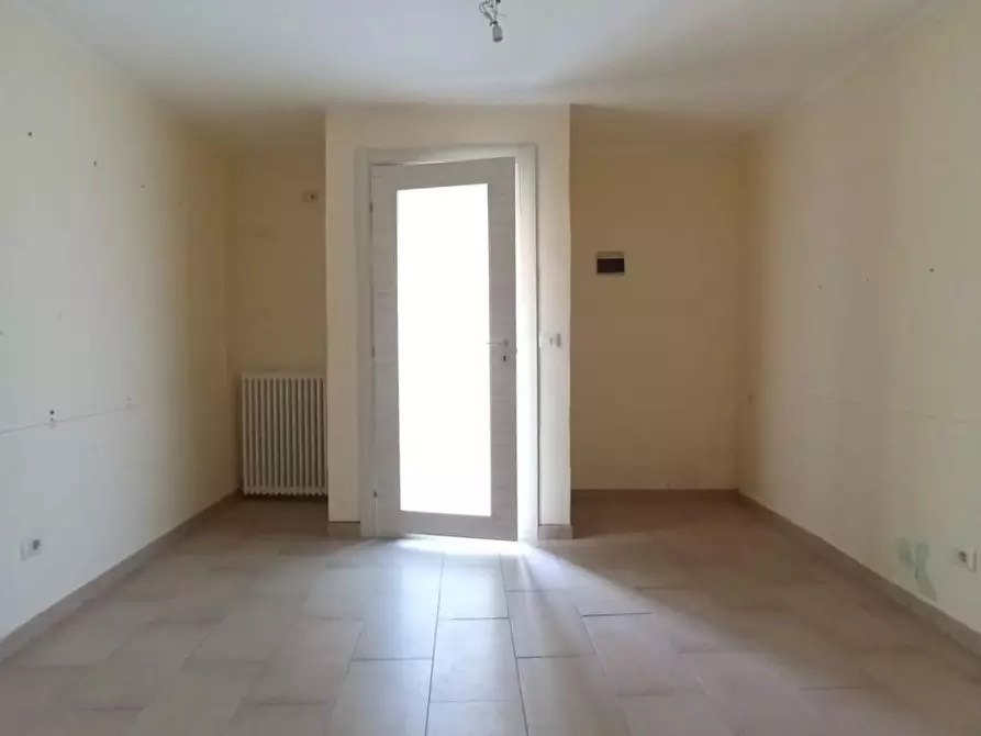 Immagine 11 di Terratetto in vendita  a Cascina