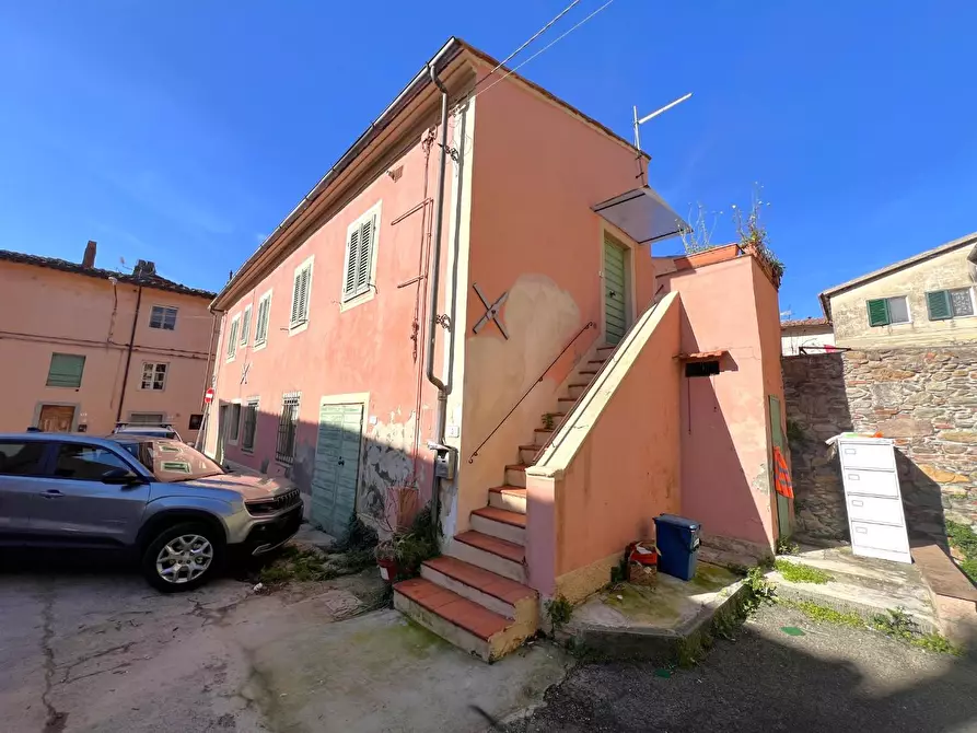 Immagine 2 di Appartamento in vendita  a Calci