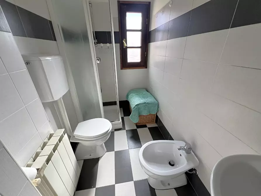 Immagine 16 di Appartamento in vendita  a Calci