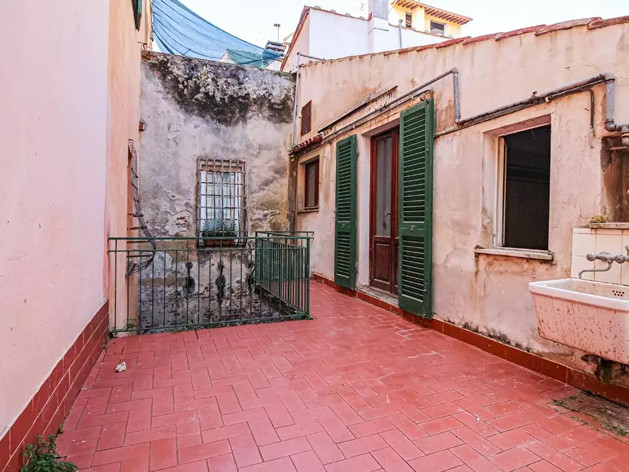 Immagine 35 di Appartamento in vendita  a Pisa