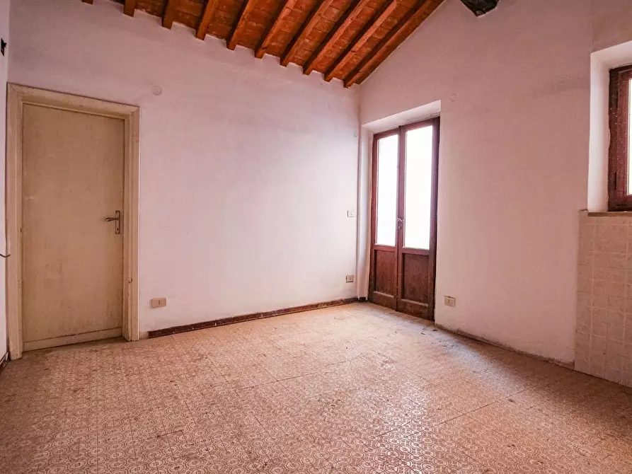 Immagine 30 di Appartamento in vendita  a Pisa