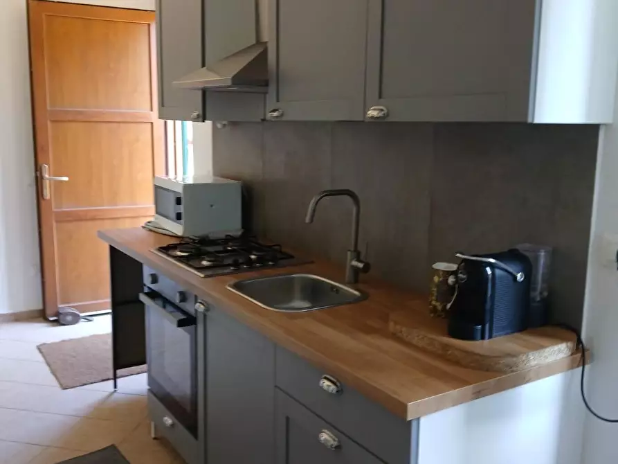 Immagine 6 di Appartamento in vendita  a Livorno