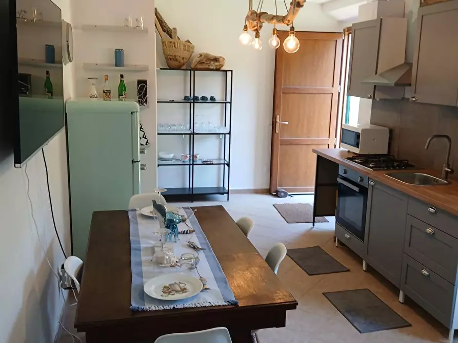 Immagine 2 di Appartamento in vendita  a Livorno