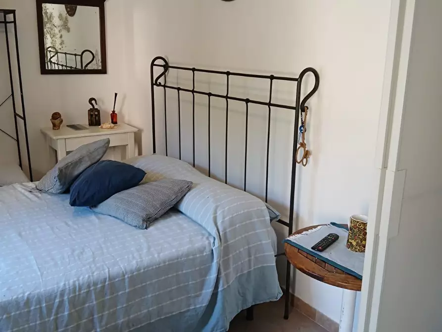 Immagine 10 di Appartamento in vendita  a Livorno