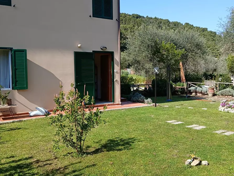 Immagine 40 di Appartamento in vendita  a Livorno