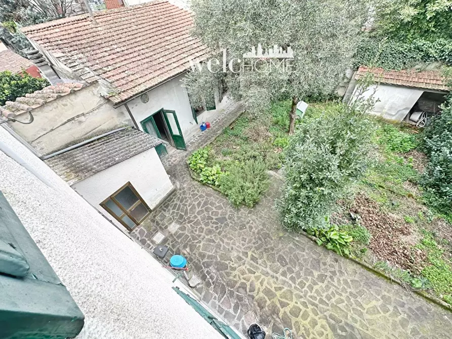 Immagine 22 di Terratetto in vendita  a Campi Bisenzio