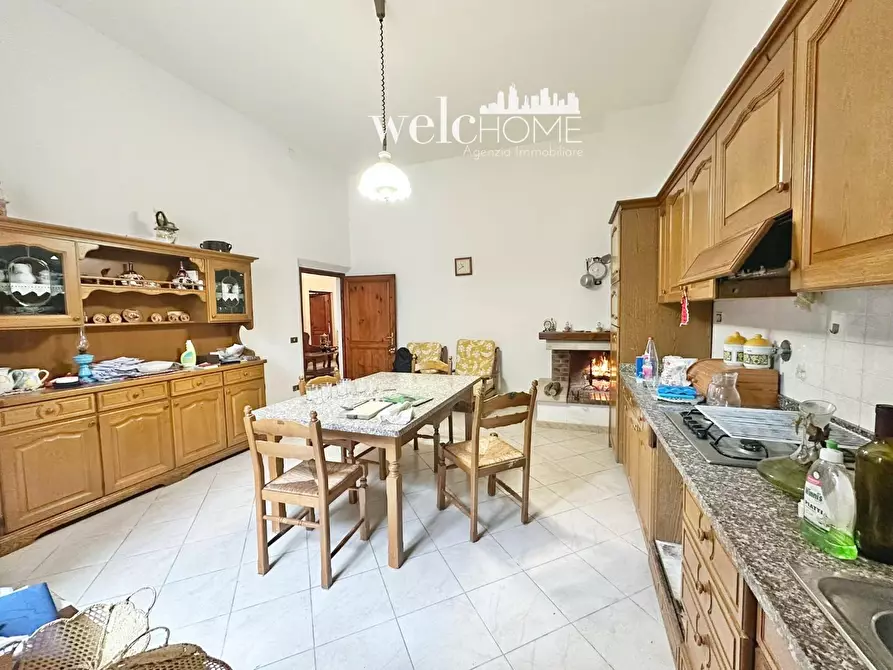 Immagine 35 di Terratetto in vendita  a Campi Bisenzio