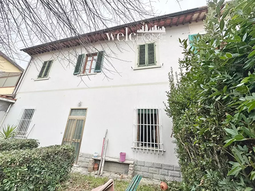 Immagine 28 di Terratetto in vendita  a Campi Bisenzio