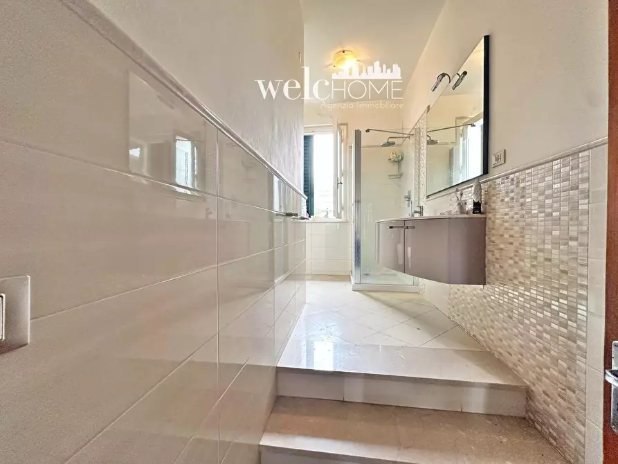 Immagine 41 di Terratetto in vendita  a Campi Bisenzio