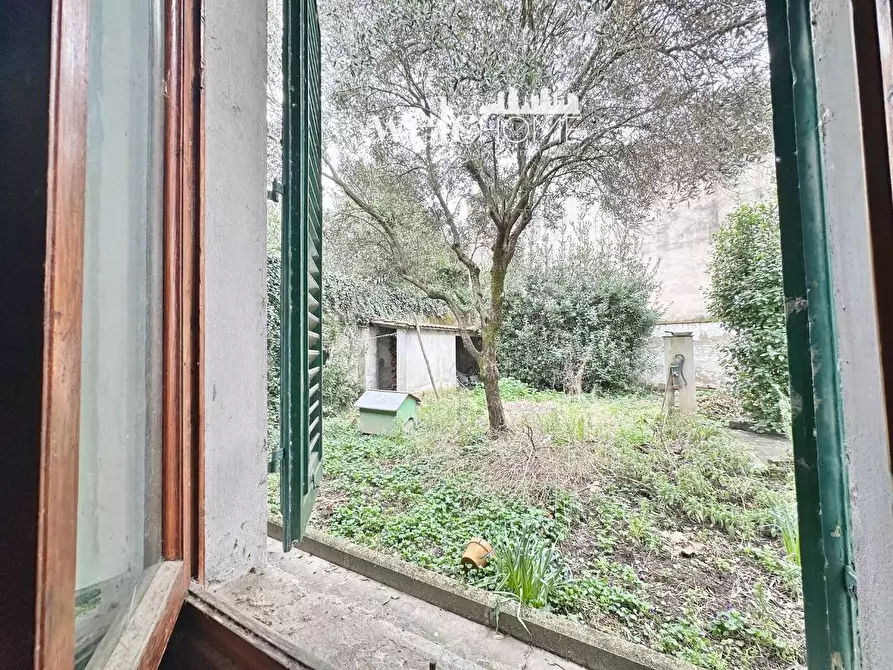 Immagine 24 di Terratetto in vendita  a Campi Bisenzio