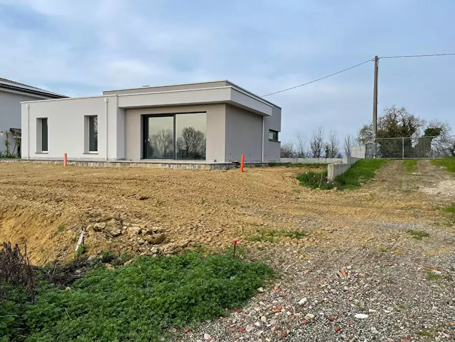 Immagine 19 di Villa in vendita  a Montopoli In Val D'arno